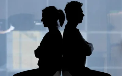 Il a fini par obtenir la maison, la voiture et tout notre argent après le divorce — et j’ai ri, parce que c’était exactement ce que j’avais prévu