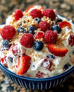 🌈🍓🍇 Salade de cheesecake aux fruits rouges, blancs et bleus 🍓🍇🌈