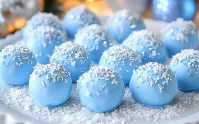 Les truffes de Noël bleues et blanches, que tout le monde photographie immédiatement – ​​​​et mange aussitôt !