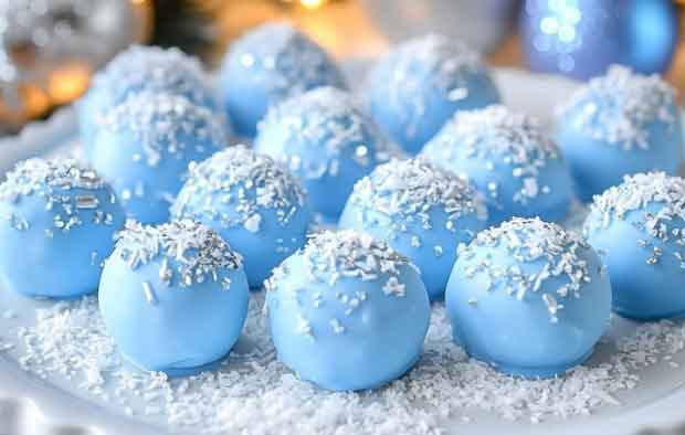 Les truffes de Noël bleues et blanches, que tout le monde photographie immédiatement – ​​​​et mange aussitôt !