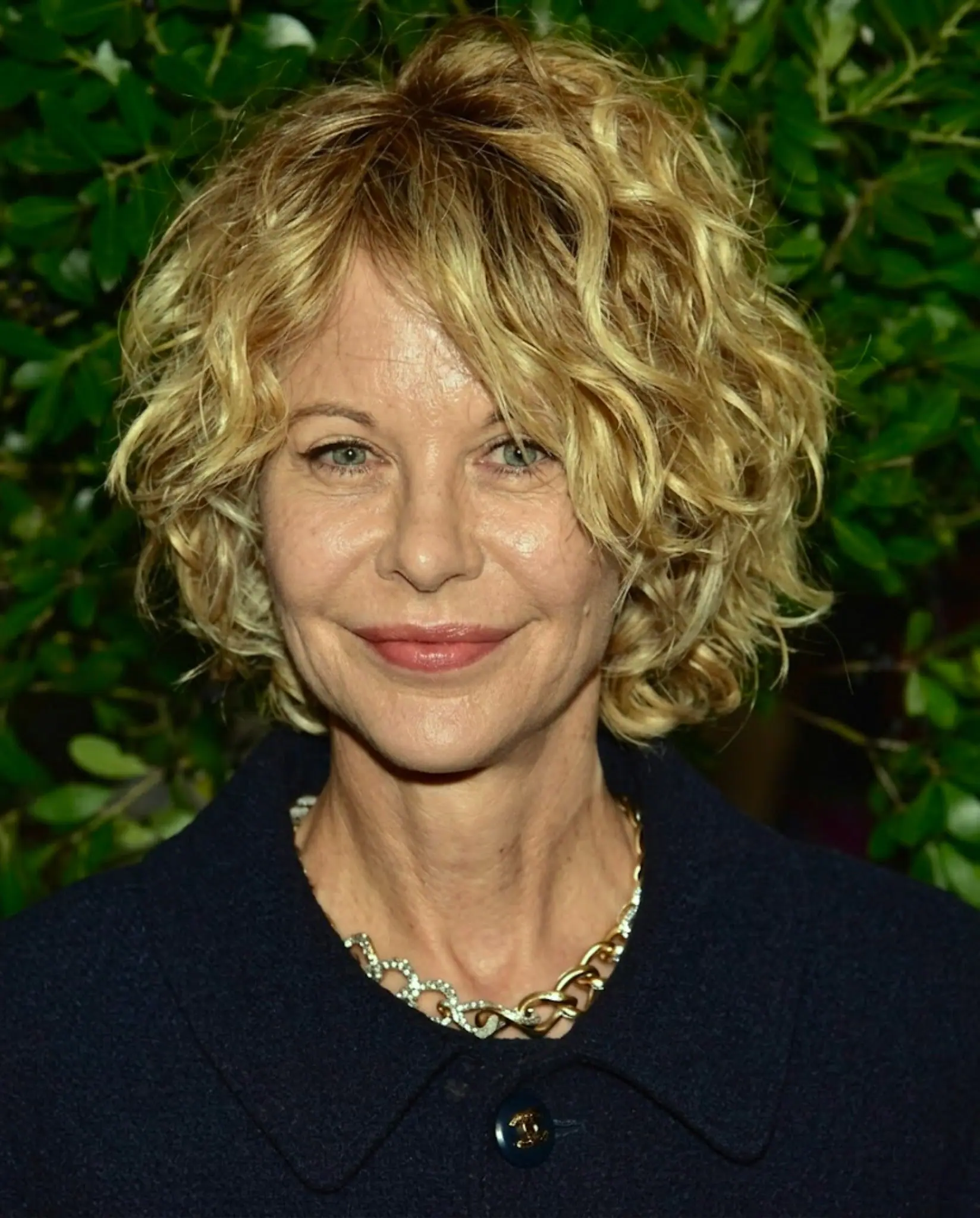 L’apparition rare de Meg Ryan à 64 ans suscite une vague de réactions