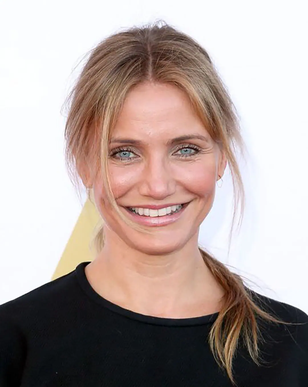 Cameron Diaz photographiée par des paparazzis avec sa fille : une image touchante de sérénité.