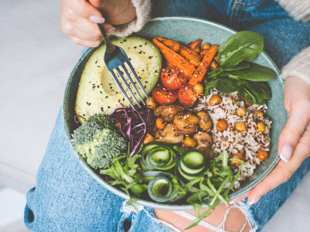 SMOP (ex SOPK) : quels sont les aliments à éviter et ceux à privilégier pour atténuer les symptômes ?